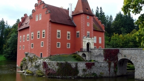 Červená Lhota